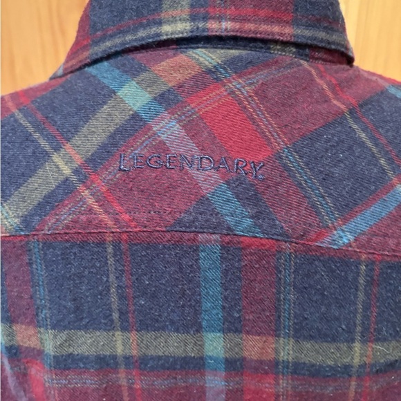 Legendary Whitetails Brand Womens Flannel Shirt - Picture 5 of 12